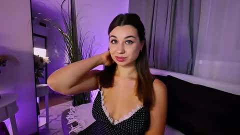 Tia online show from 09-09-25, 09:25