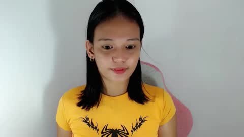 Snapshot of divinegoddness chatting on 04-30-26, 08:57 Crystal mae online show from 04-30-26, 08:57