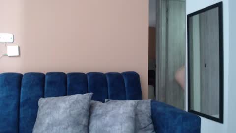 Snapshot of divineisis chatting on 06-19-26, 12:09 Hera online show from 06-19-26, 12:09