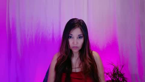 Snapshot of divinelynn chatting on 01-24-25, 05:11 DivineLynn online show from 01-24-25, 05:11