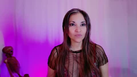 Snapshot of divinelynn chatting on 02-09-25, 03:23 DivineLynn online show from 02-09-25, 03:23