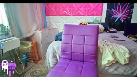 Jade Divyne online show from 12-23-24, 10:33