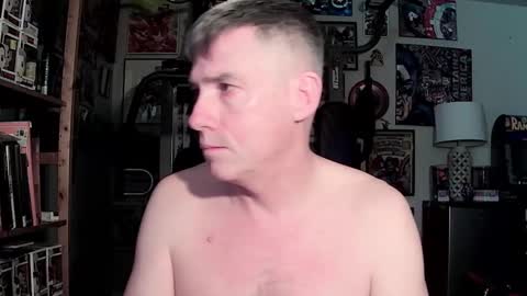 Snapshot of dix_handley_50 chatting on 01-29-25, 02:10 dix_handley_50 online show from 01-29-25, 02:10