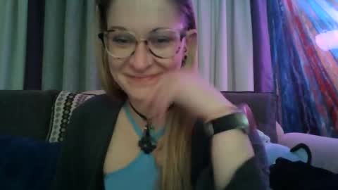 Snapshot of dixie_comanche chatting on 12-04-24, 06:44 dixie_comanche online show from 12-04-24, 06:44