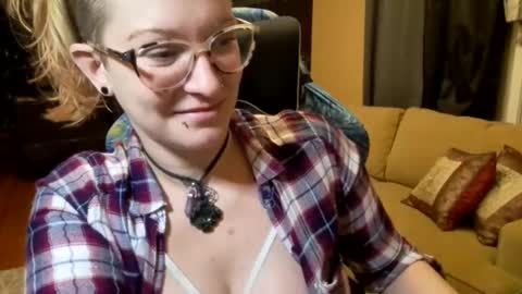 Snapshot of dixie_comanche chatting on 01-13-25, 07:11 dixie_comanche online show from 01-13-25, 07:11