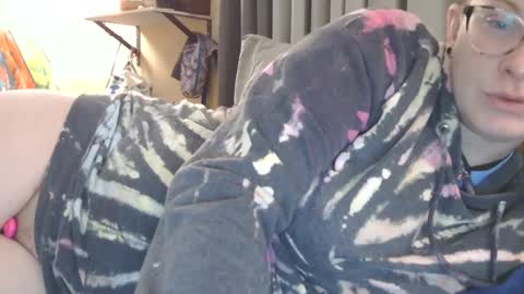 Snapshot of dixie_comanche chatting on 02-17-25, 09:03 dixie_comanche online show from 02-17-25, 09:03