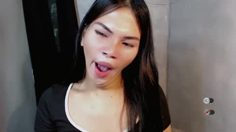 Snapshot of dixie_cutie chatting on 10-17-25, 07:44 Dixie online show from 10-17-25, 07:44