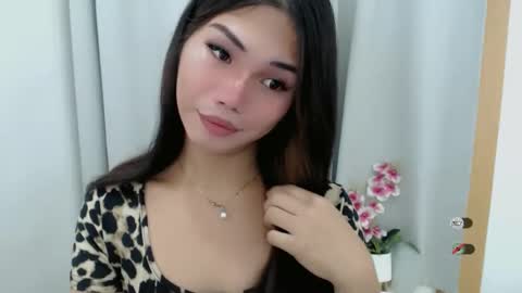 Snapshot of dixie_cutie chatting on 11-12-25, 03:56 Dixie online show from 11-12-25, 03:56