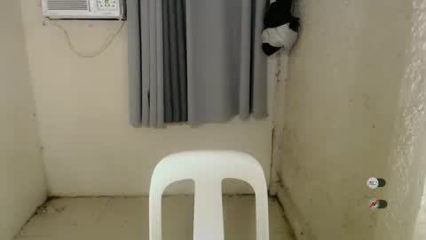 Snapshot of dixie_cutie chatting on 11-29-25, 05:05 Dixie online show from 11-29-25, 05:05