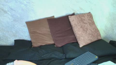 Snapshot of dixie_grey1 chatting on 09-21-25, 05:47 Sofia online show from 09-21-25, 05:47