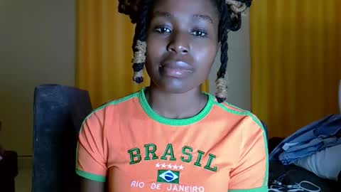 dixie_slutty12 online show from 09-25-25, 10:19