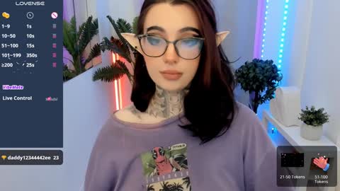 Snapshot of dixipixi_ chatting on 12-08-24, 05:29 dixipixi_ online show from 12-08-24, 05:29