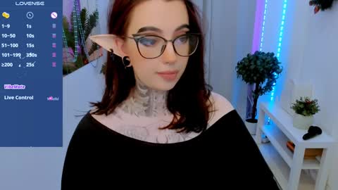 Snapshot of dixipixi_ chatting on 12-12-24, 06:14 dixipixi_ online show from 12-12-24, 06:14