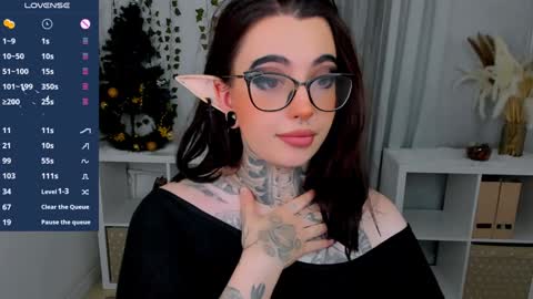 Snapshot of dixipixi_ chatting on 12-30-24, 10:32 dixipixi_ online show from 12-30-24, 10:32