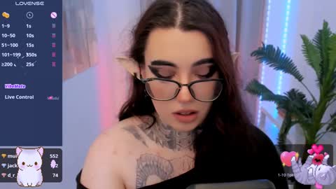 Snapshot of dixipixi_ chatting on 01-19-25, 11:45 dixipixi_ online show from 01-19-25, 11:45