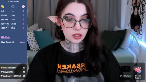 Snapshot of dixipixi_ chatting on 02-01-25, 08:50 dixipixi_ online show from 02-01-25, 08:50