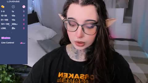 Snapshot of dixipixi_ chatting on 09-18-25, 07:43 dixipixi_ online show from 09-18-25, 07:43