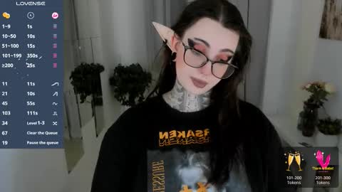 Snapshot of dixipixi_ chatting on 10-09-25, 05:49 dixipixi_ online show from 10-09-25, 05:49