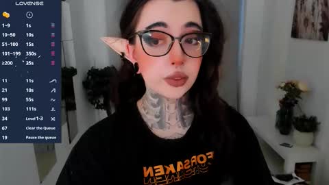 Snapshot of dixipixi_ chatting on 10-12-25, 05:50 dixipixi_ online show from 10-12-25, 05:50