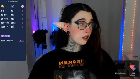 Snapshot of dixipixi_ chatting on 10-16-25, 06:03 dixipixi_ online show from 10-16-25, 06:03