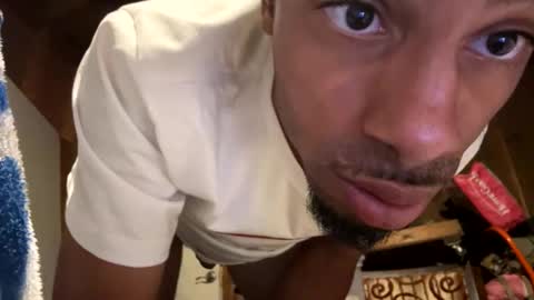 Snapshot of dixkzilla chatting on 10-11-25, 02:44 dixkzilla online show from 10-11-25, 02:44