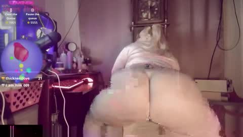 Dizzy Dollie online show from 01-18-26, 03:21