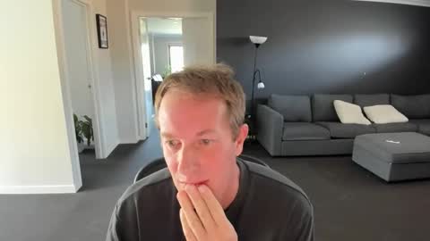 Snapshot of djallnightlong chatting on 04-08-26, 04:34 djallnightlong online show from 04-08-26, 04:34