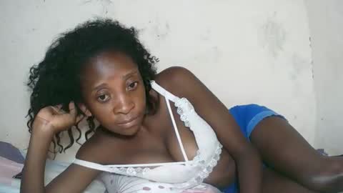 Snapshot of djamellah chatting on 04-27-26, 09:13 djamellah online show from 04-27-26, 09:13