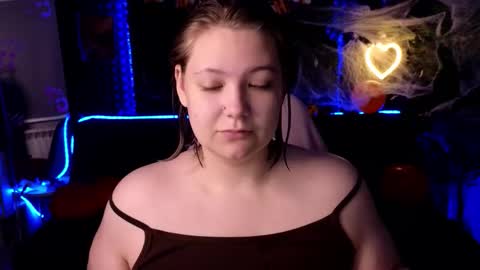 Jenia online show from 10-27-25, 02:04