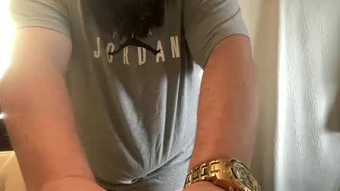 Snapshot of djfreeque chatting on 09-27-25, 09:09 djfreeque online show from 09-27-25, 09:09