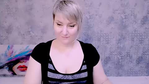 Snapshot of djullia chatting on 02-06-25, 09:22 djullia online show from 02-06-25, 09:22