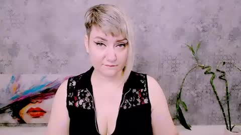 Snapshot of djullia chatting on 07-02-26, 06:19 djullia online show from 07-02-26, 06:19