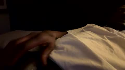 Snapshot of dm1044bg chatting on 12-17-25, 08:53 dm1044bg online show from 12-17-25, 08:53