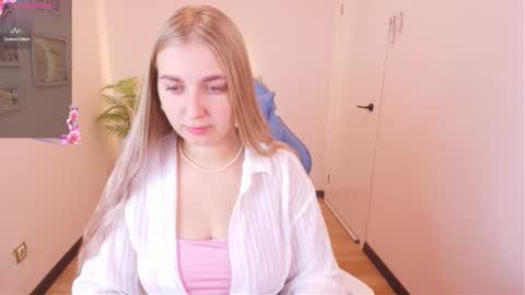 Alice online show from 09-11-25, 02:44