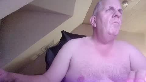 doggy2629 online show from 10-25-25, 08:14