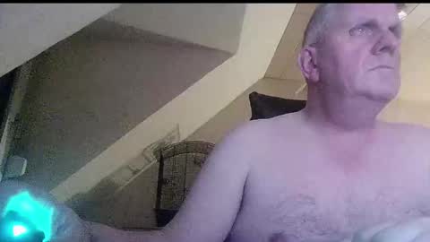 doggy2629 online show from 12-22-25, 04:48