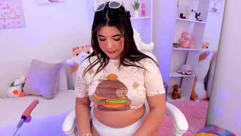 Snapshot of dolce_antonellaa chatting on 09-24-25, 12:47 antonella online show from 09-24-25, 12:47