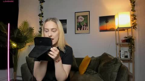 Betty online show from 03-01-25, 06:13