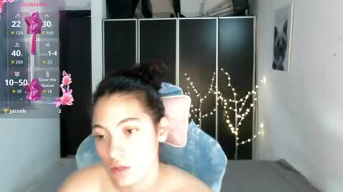 Snapshot of dolce_more chatting on 06-13-26, 01:09 DOLCE XOXO online show from 06-13-26, 01:09