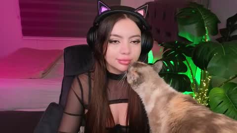 Hii Dont forget to follow me . online show from 04-17-26, 04:59