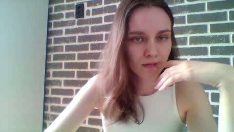 Snapshot of dolcezza_ chatting on 04-23-26, 09:52 dolcezza_ online show from 04-23-26, 09:52