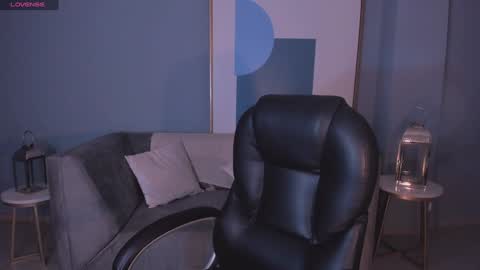 Dolcie  online show from 12-24-24, 11:38