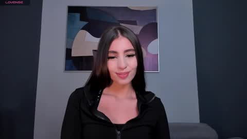 Dolcie  online show from 02-13-25, 11:37