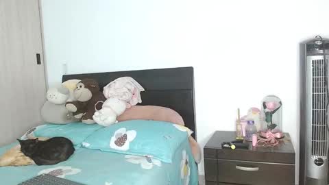 Auro and Santiago online show from 02-06-25, 02:44