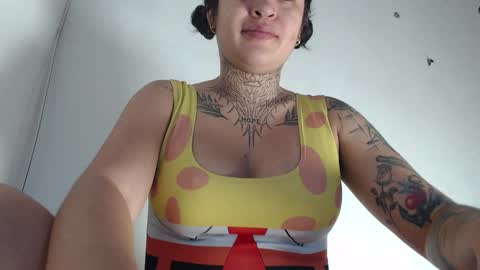 Snapshot of doll_and_thebrown chatting on 12-19-25, 11:39 doll_and_thebrown online show from 12-19-25, 11:39