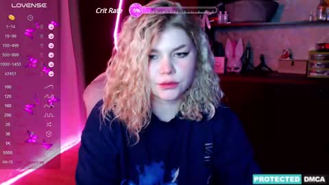 Snapshot of doll_chloe_ chatting on 12-01-24, 09:04 Chloe online show from 12-01-24, 09:04