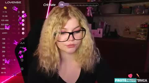 Snapshot of doll_chloe_ chatting on 12-05-24, 02:31 Chloe online show from 12-05-24, 02:31