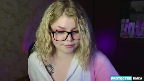 Snapshot of doll_chloe_ chatting on 12-07-24, 08:38 Chloe online show from 12-07-24, 08:38