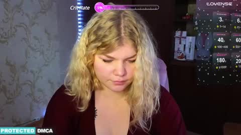 Snapshot of doll_chloe_ chatting on 12-17-24, 07:07 Chloe online show from 12-17-24, 07:07