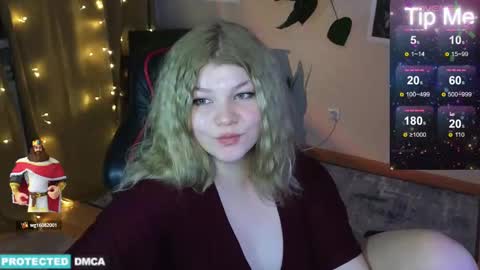 Snapshot of doll_chloe_ chatting on 01-05-25, 12:52 Chloe online show from 01-05-25, 12:52